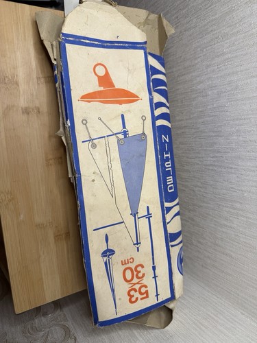 Ddr modellboot delphine mit - ddr,