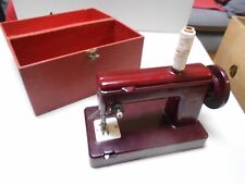 DDR SPIELZEUG BLECHSPIELZEUG KINDERNÄHMASCHINE BAKELIT+OVP