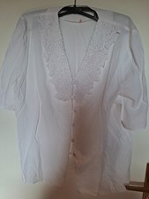Bluse Mit Spitzenkragen