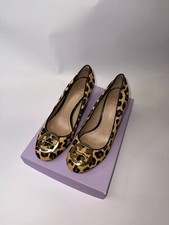 Tory Burch Pumps aus Kalbsfell mit Leopardenmuster, Größe 37, US 6,5