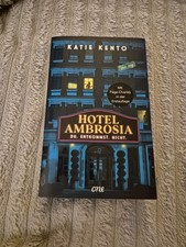 Taschenbuch Hotel Ambrosia mit Farbschnitt und Page-Overlay