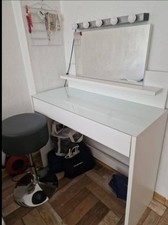 Weiß Schminktisch mit Spiegel, LED Beleuchtung, Schublade und Hocker