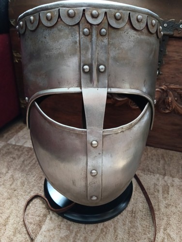 Topfhelm ritter - -,