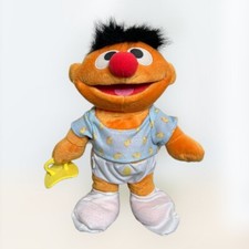 Fisher Price - Baby Ernie / sprechende/weinende Puppe / Sesamstraße / 2000 / TOP