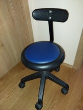 Erzieherhocker mit Lehne