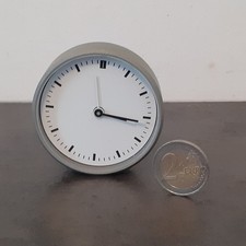 kleine Schreibtisch Uhr TROIKA