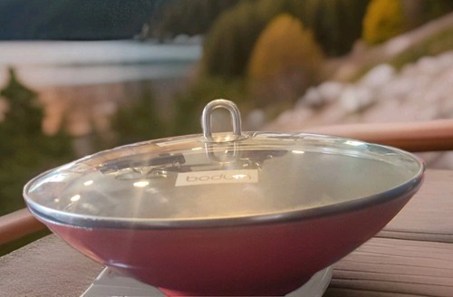 Bodum flat bottom cast - bottom, iron