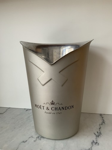Moet chandon champangner - &,