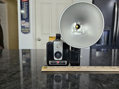 Kodak brownie hawkeye flash - brownie,