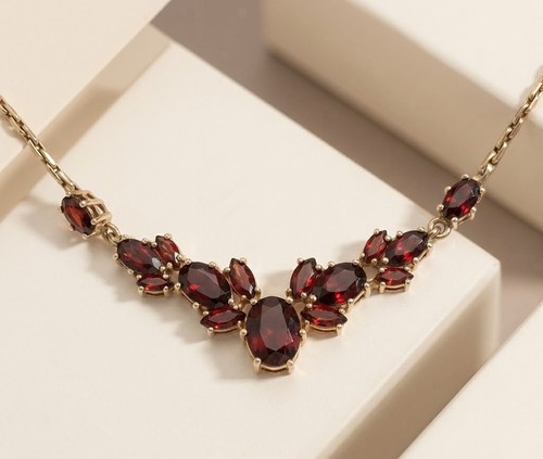 Damen collier aus gelbgold mit - damen-collier,