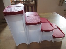 4 x Tupperware Eidgenossen Plus, versch. Größen, roter Deckel.