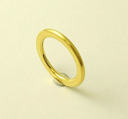 Ring r256 von - r256, ernstes