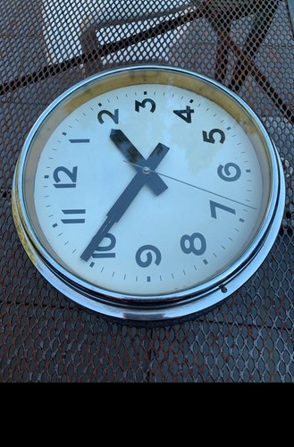 Antike werkstatt uhr - antike, im