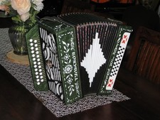Garmoschka Knopfakkordeon