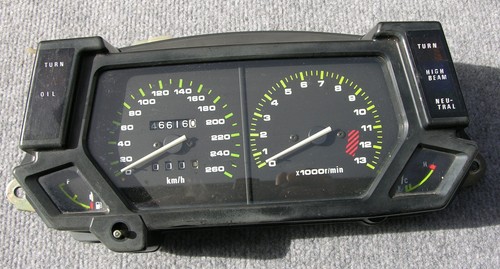 Kawasaki gpx 600 - 600, cockpit