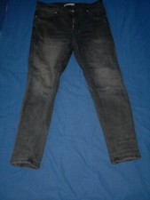 7 x Zara Stretch Jeans  in Gr.42 . Sehr guter zustand. Für Sie und Ihn .