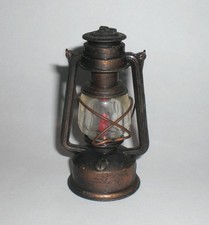 Eisenbahnlaterne Petroleumlampe Play Me Spain Anspitzer Bleistiftspitzer Metall