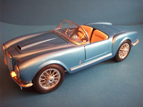 Lancia aurelia spider - 1:18,