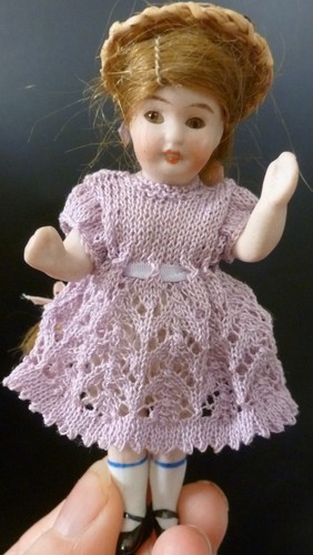 Antike kleine puppe - antike,