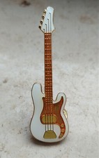 Pin Fender Precision Bass