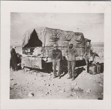 Foto Panzer Gr. Afrika (DAK) Lkw und Benzinkanister, el-Alamein (MJ-41)1025