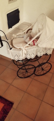 Antiker puppenwagen aus - puppenwagen,