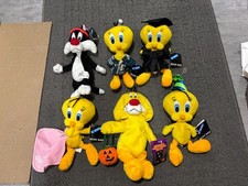 Warner Bros Tweety Bird &