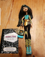 Monster High Puppe Cleo de Nile Schools out