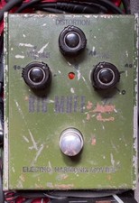 Electro-Harmonix / Sovtek Big Muff Pi Russian Army Green in original Holzkiste