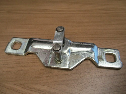 Locking plate tailgate - , audi