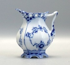 Royal Copenhagen Milchkännchen Musselmalet Vollspitze Nr. 1031. 1 Wahl.