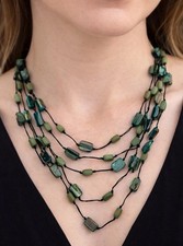 Mehrreihige Halskette Grün