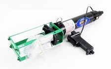 Newborn VR400A83 Druckluft-Kartuschenpresse / variable ratio applicator -unused-