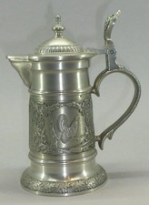 kleiner Zinnkrug mit Deckel