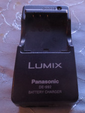 Panasonic Lumix DE-992A Ladegerät für Kamera Fotoapparat