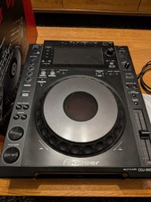 Pioneer CDJ-900NXS Digitaler Profi-DJ-Player - Schwarz