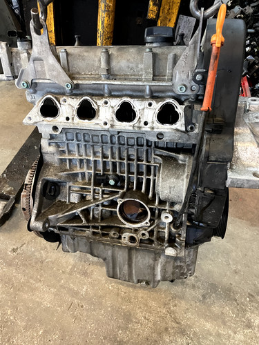 Volkswagen 4i 16v bca - v,