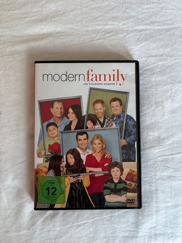 Modern family die - family,