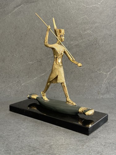 ägyptische skulptur - Ägyptische,