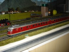 Trix International - 2295 - 2 teilg.Fernschnell - Triebwagen  - VT08 513 - DB -