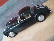 MG-MGA Roadster Spider Hard-Top (1955) British Racing Green 1:18 Revell