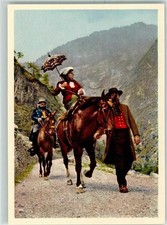 10366632 - 1820 Touristengruppe auf Pferde Histor. Kostueme  Postkutsche