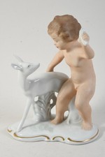 C26N19- Wallendorf Porzellan Figur Junge mit Rehkitz