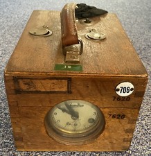 Alte Jundes Taubenuhr -  Holz Konstatier Uhr - Brieftauben - Tauben - Pigeon -