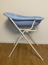 Babybadewanne blau mit faltbarem Gestell