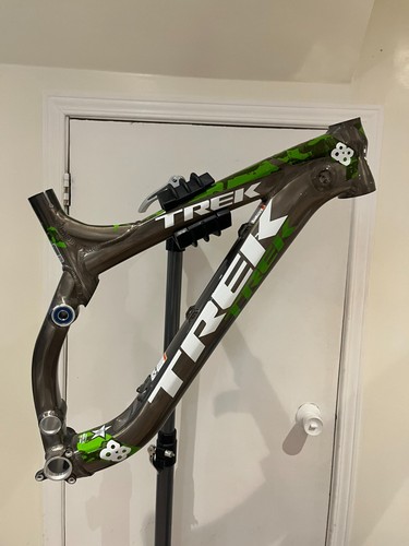 Trek session front - session,