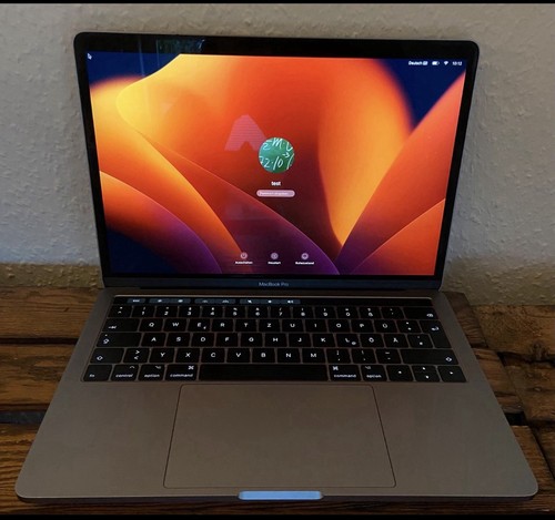 Apple macbook pro 2017 - apple,