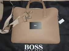 HUGO BOSS Crosstown Messenger