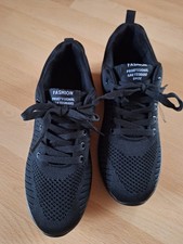 Sneaker, Sportschuhe, Gr. 38, schwarz, schwarze Sohle, NEU, "FASHION"