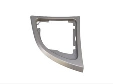 Zierleiste mitte vorne